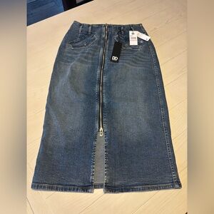 NWT Dee Ocleppo denim skirt size 6